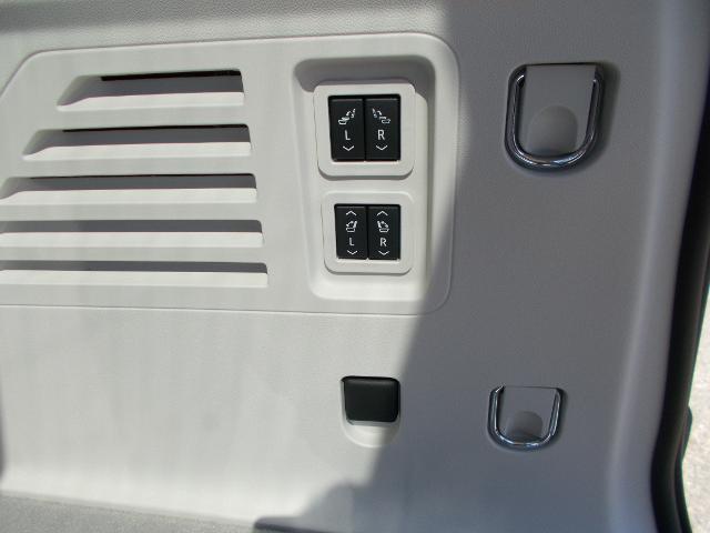 2026 GMC Acadia Vehicle Photo in LOWELL, MA 01852-4336