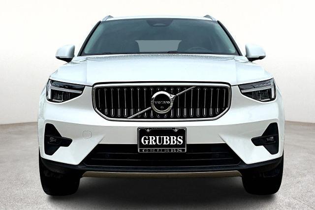 2025 Volvo XC40 Vehicle Photo in Houston, TX 77007