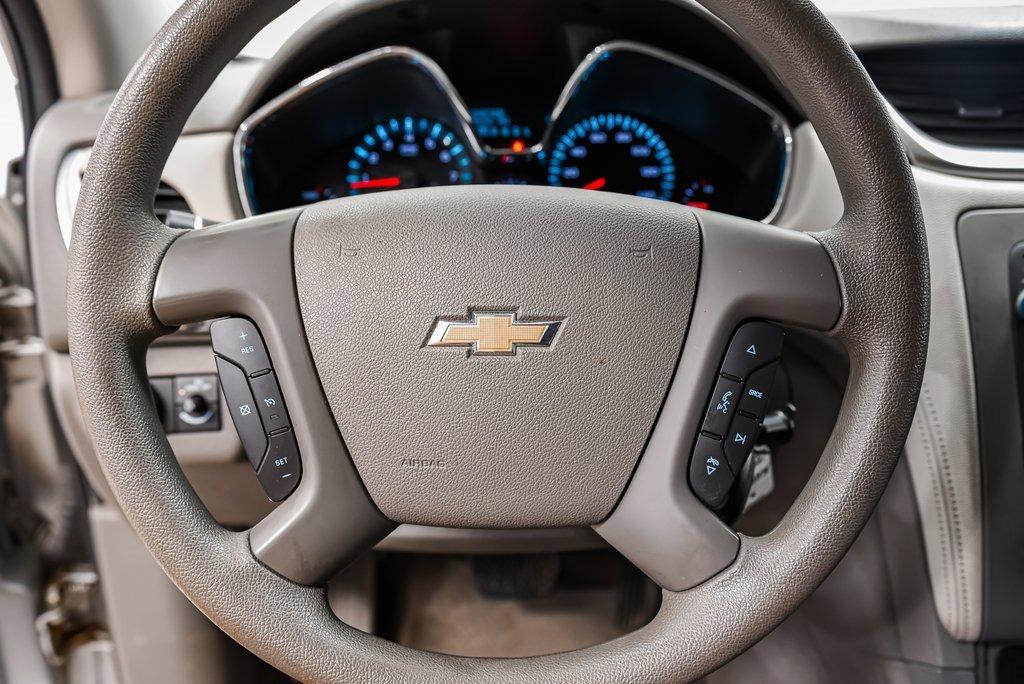 2015 Chevrolet Traverse Vehicle Photo in AKRON, OH 44320-4088