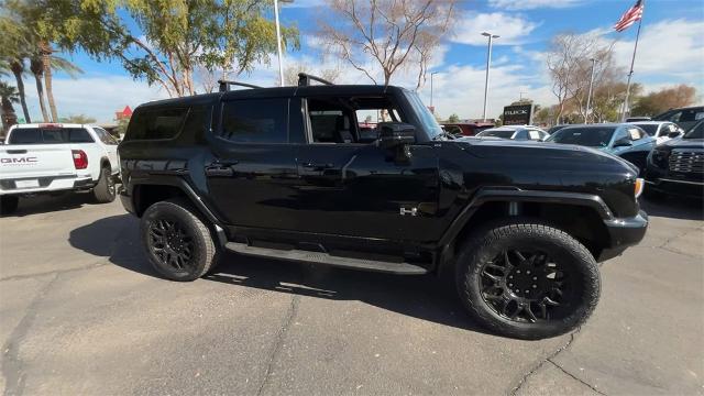 2025 GMC HUMMER EV SUV Vehicle Photo in GOODYEAR, AZ 85338-1310