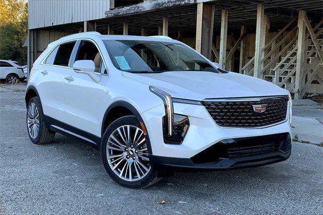 2025 Cadillac XT4 Vehicle Photo in TOPEKA, KS 66609-0000