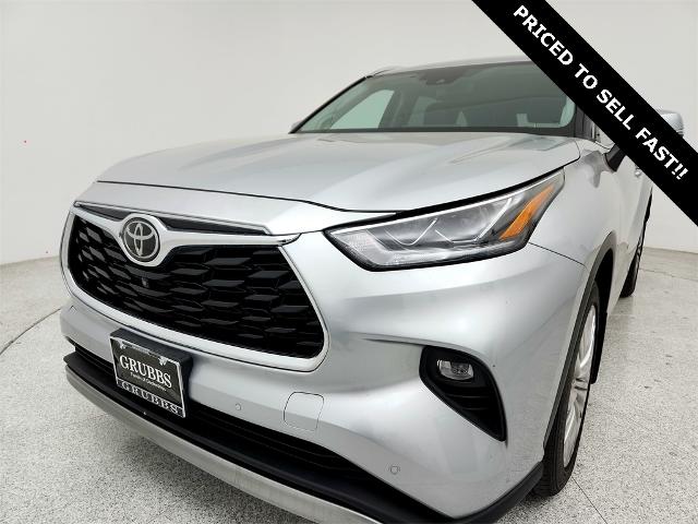 2021 Toyota Highlander Vehicle Photo in Grapevine, TX 76051