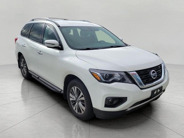 2017 Nissan Pathfinder Vehicle Photo in Appleton, WI 54913