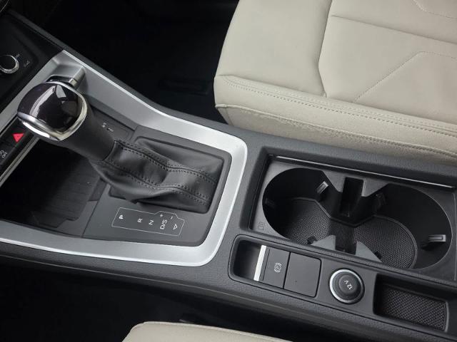 2025 Audi Q3 Vehicle Photo in SUGAR LAND, TX 77478