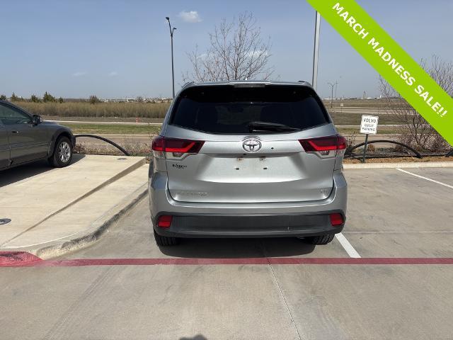 2019 Toyota Highlander Vehicle Photo in Grapevine, TX 76051