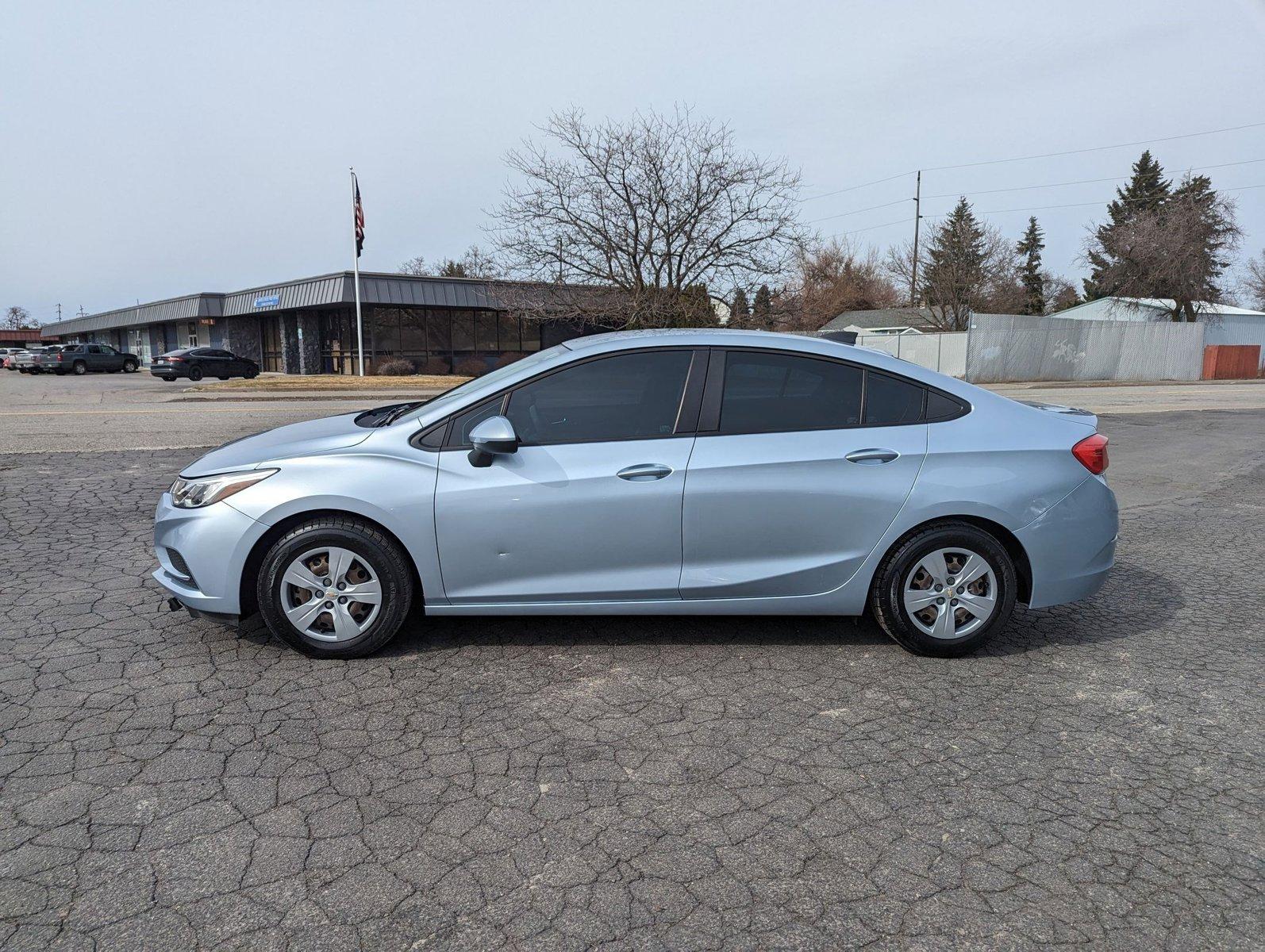 2017 Chevrolet Cruze Vehicle Photo in Spokane Valley, WA 99212