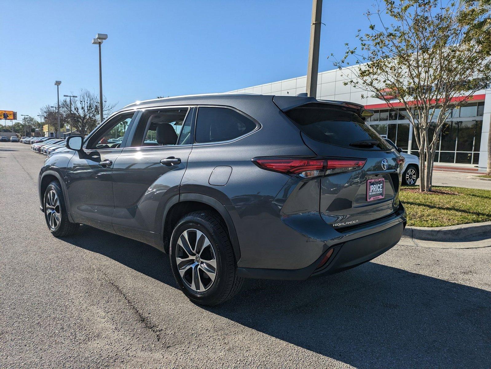 2022 Toyota Highlander Vehicle Photo in Winter Park, FL 32792