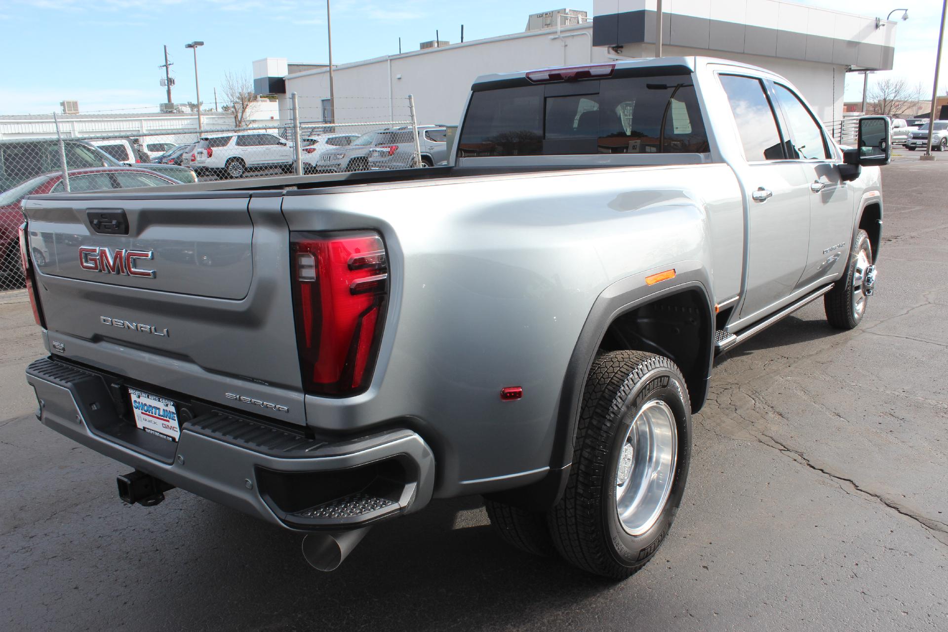 2025 GMC Sierra 3500 HD Vehicle Photo in AURORA, CO 80012-4011