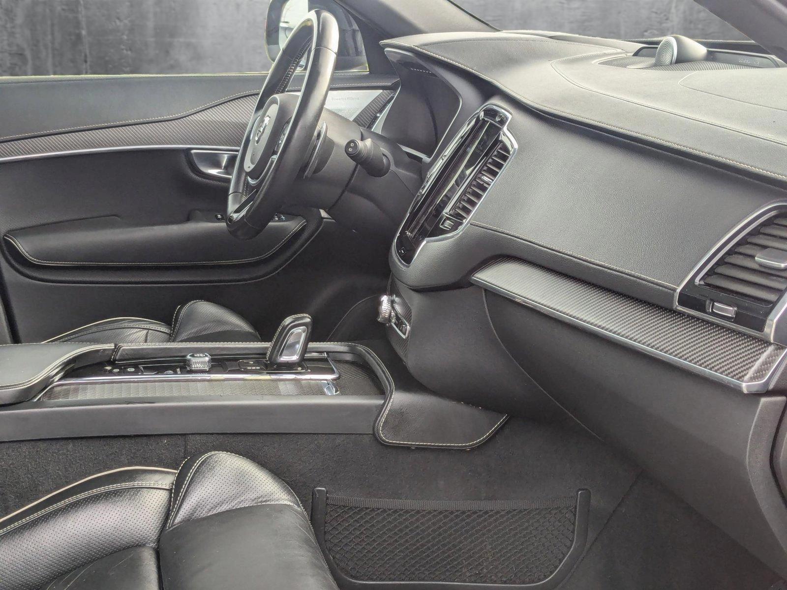 2020 Volvo XC90 Vehicle Photo in Valencia, CA 91355