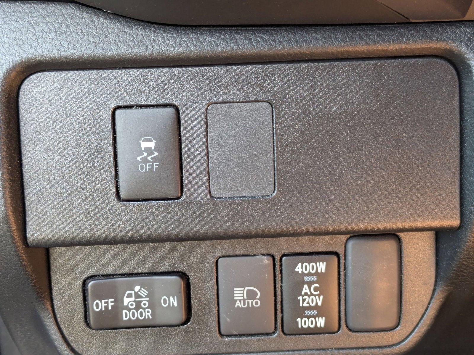 2021 Toyota Tacoma 4WD Vehicle Photo in Tampa, FL 33614