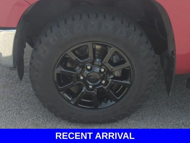 2017 Toyota Tundra 4WD Vehicle Photo in Merrillville, IN 46410