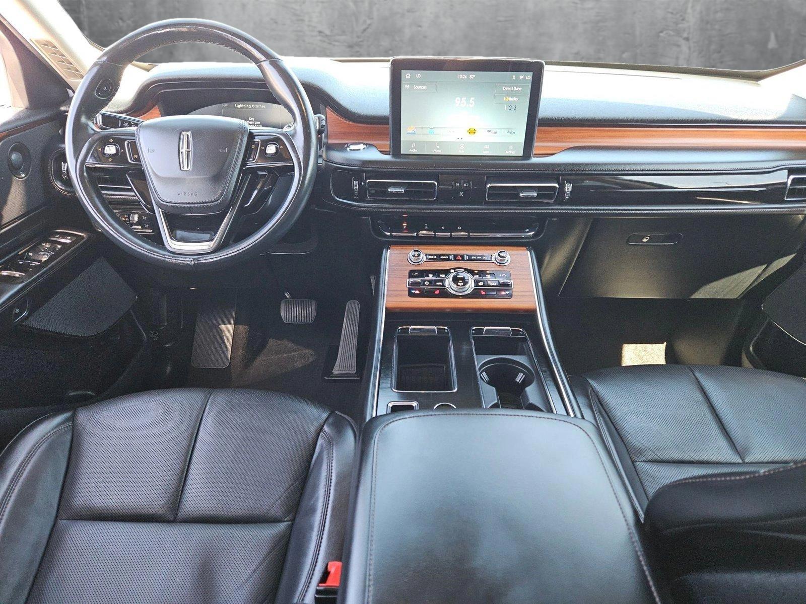 2020 Lincoln Aviator Vehicle Photo in MESA, AZ 85206-4395
