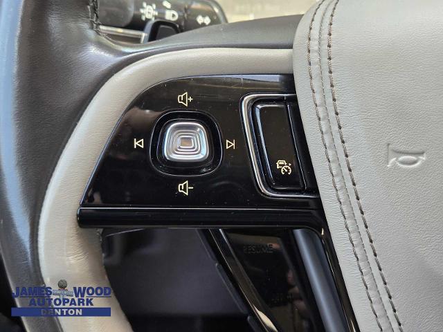 2020 Lincoln Aviator Vehicle Photo in DENTON, TX 76210-9321