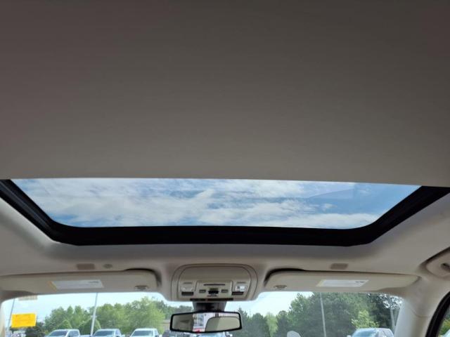 2021 GMC Yukon Vehicle Photo in HENDERSON, NC 27536-2966