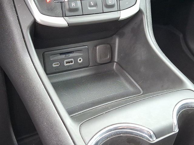 2023 GMC Terrain Vehicle Photo in TREVOSE, PA 19053-4984