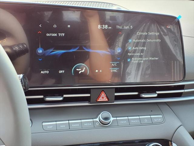 2025 Hyundai ELANTRA Vehicle Photo in Peoria, IL 61615