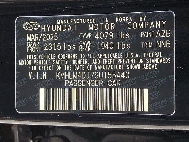 2025 Hyundai ELANTRA Hybrid Vehicle Photo in Harrisburg, PA 17111
