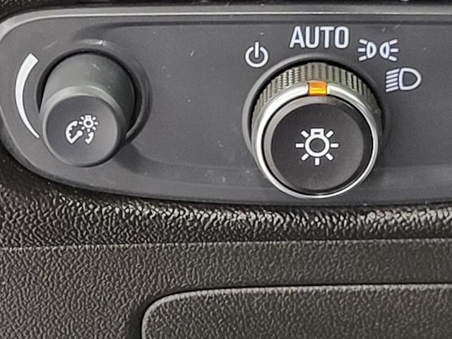 2024 Chevrolet Malibu Vehicle Photo in NEENAH, WI 54956-2243