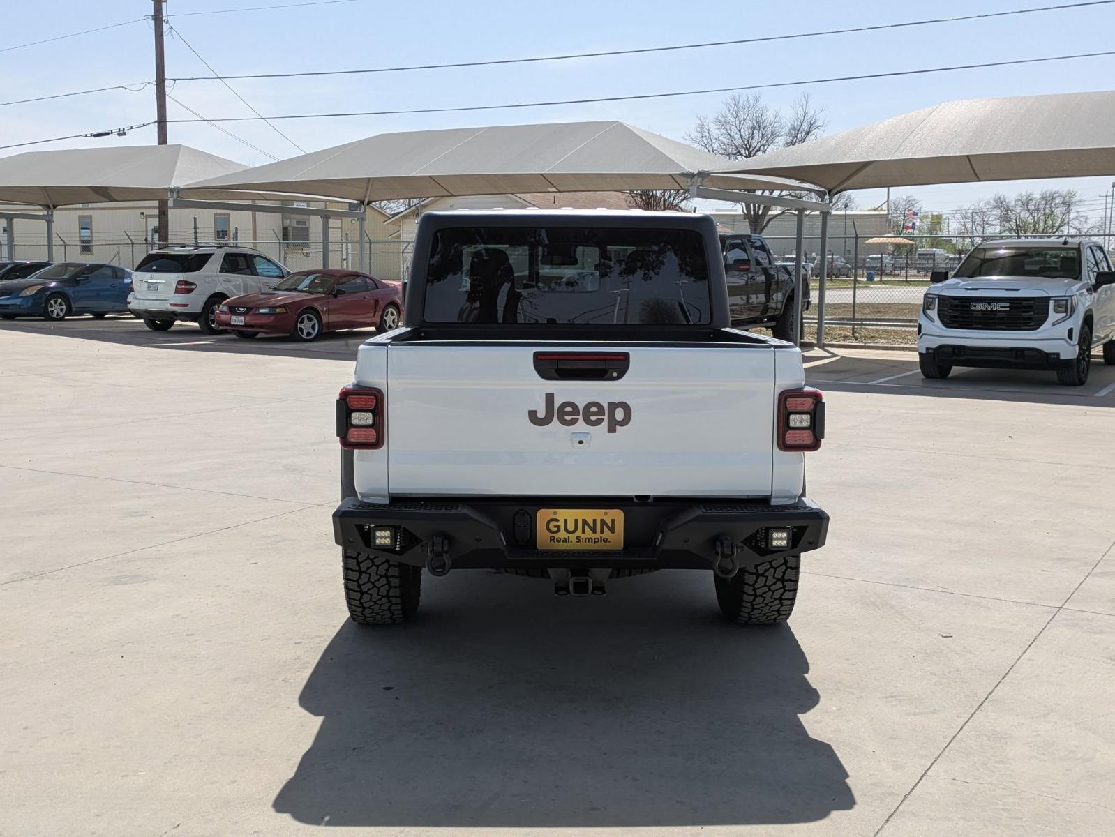 2024 Jeep Gladiator Vehicle Photo in SELMA, TX 78154-1460