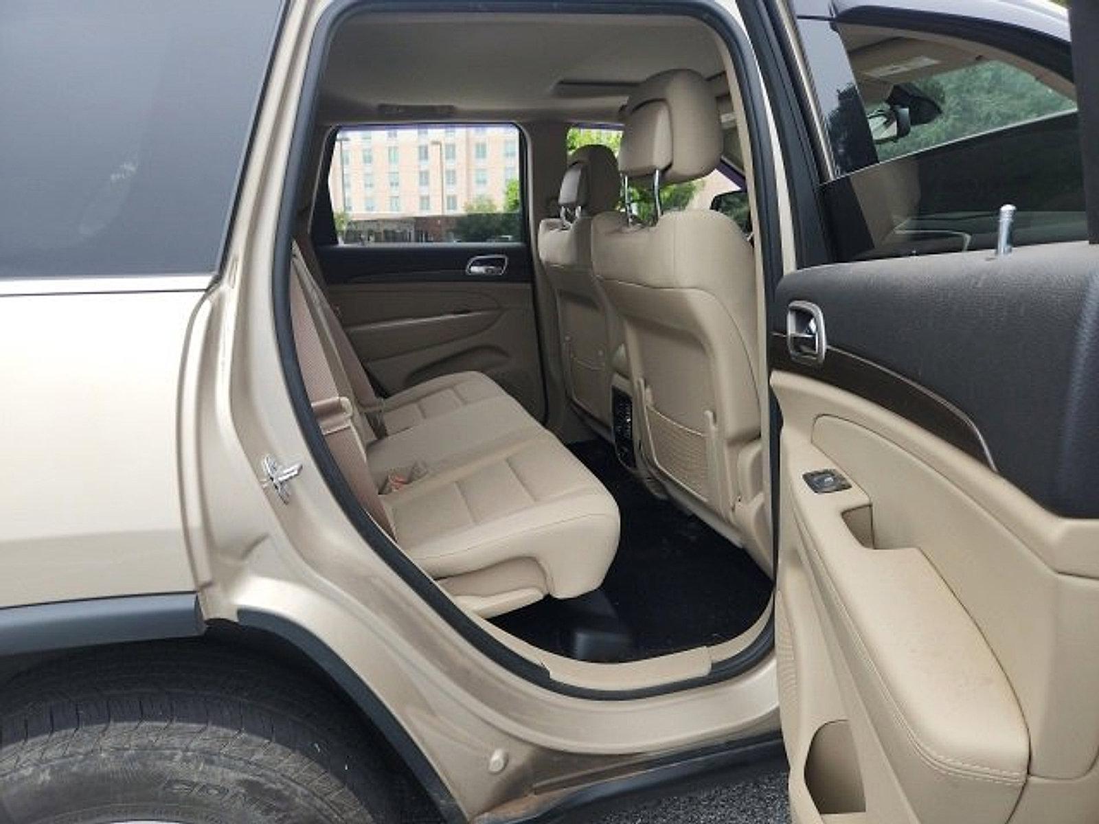 2015 Jeep Grand Cherokee Vehicle Photo in Harrisburg, PA 17111