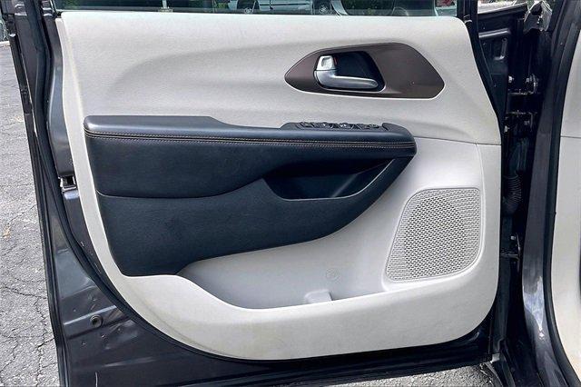 2018 Chrysler Pacifica Vehicle Photo in INDEPENDENCE, MO 64055-1314