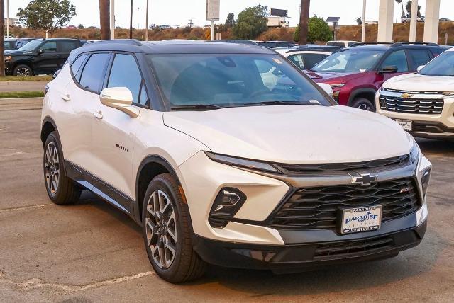 2025 Chevrolet Blazer Vehicle Photo in VENTURA, CA 93003-8585