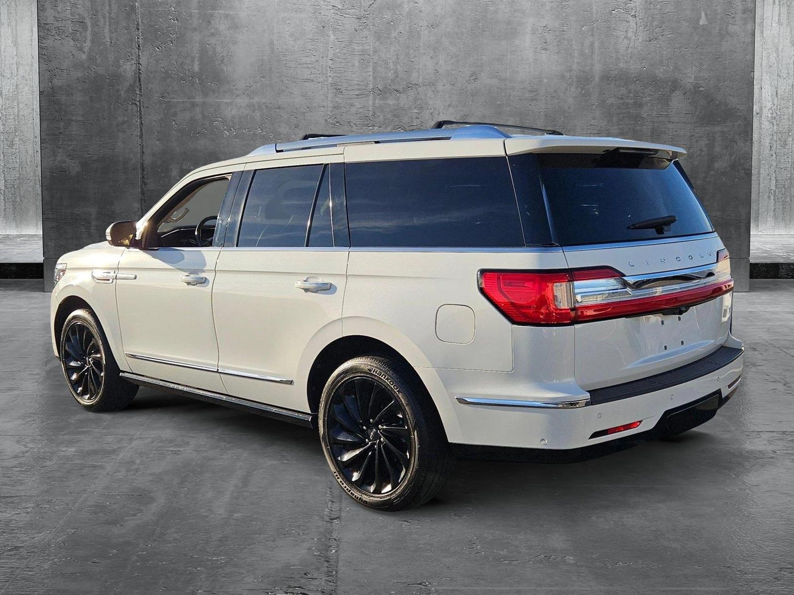 2020 Lincoln Navigator Vehicle Photo in GILBERT, AZ 85297-0446