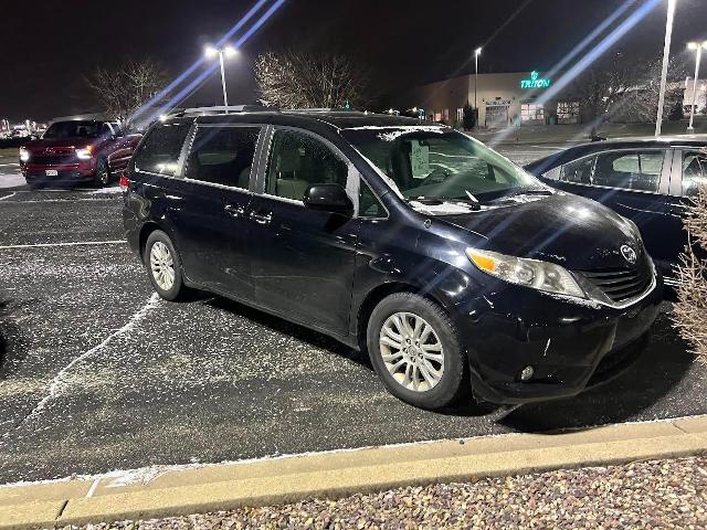 2014 Toyota Sienna Vehicle Photo in MIDDLETON, WI 53562-1492