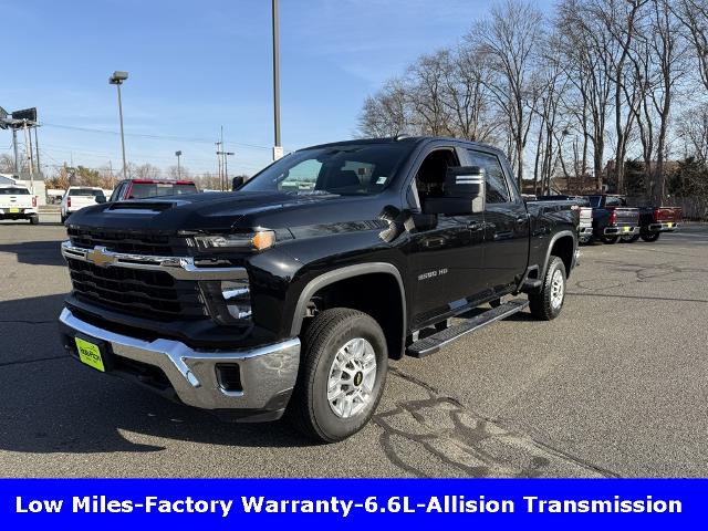 2024 Chevrolet Silverado 2500 HD Vehicle Photo in CHICOPEE, MA 01020-5001