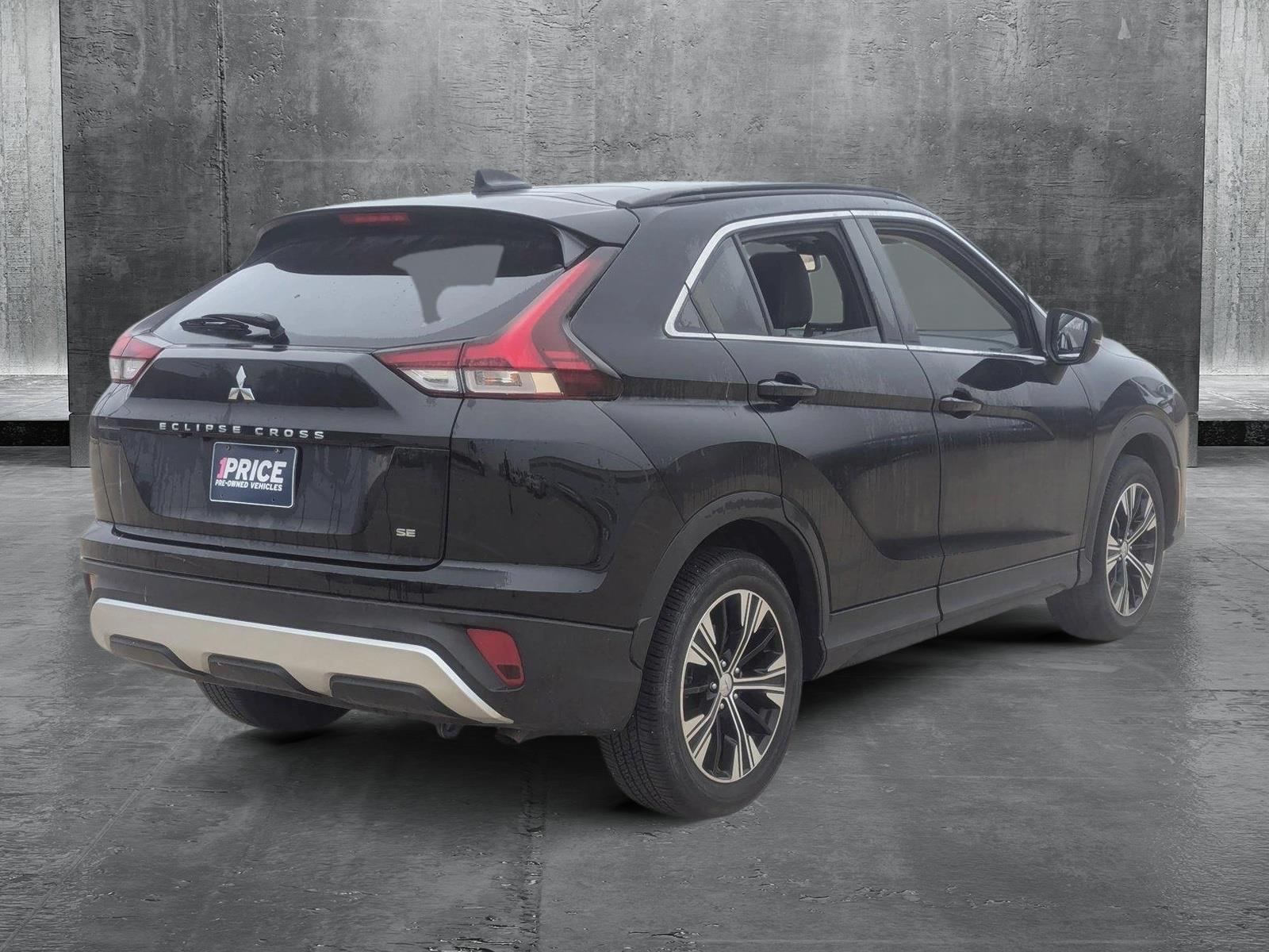 2022 Mitsubishi Eclipse Cross SE photo 5