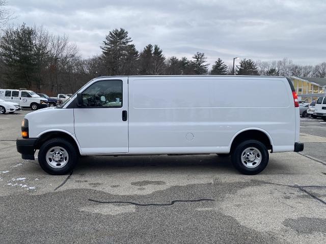 2022 Chevrolet Express Cargo 2500 Vehicle Photo in LEOMINSTER, MA 01453-2952