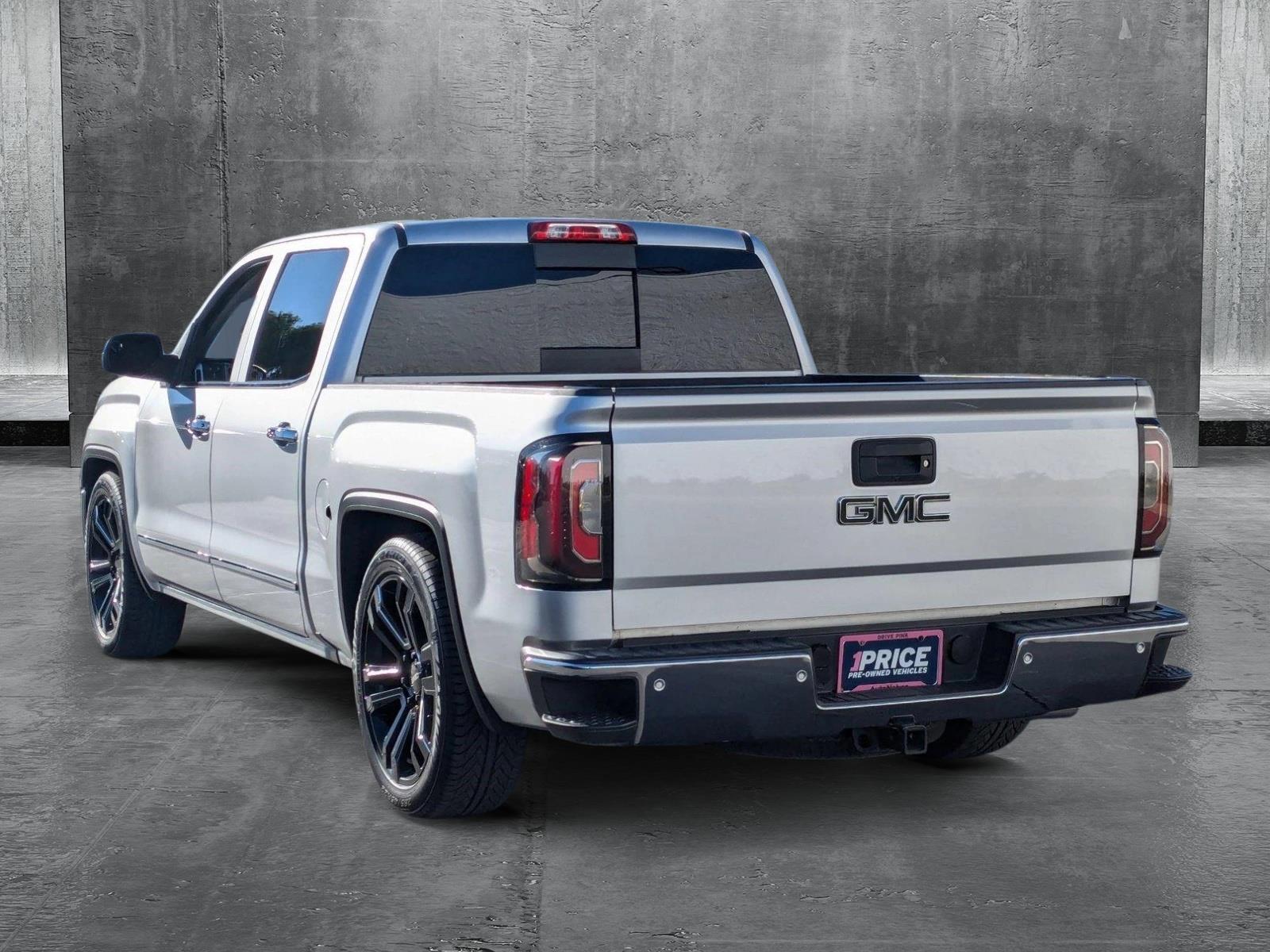 2016 GMC Sierra 1500 Vehicle Photo in VALENCIA, CA 91355-1705