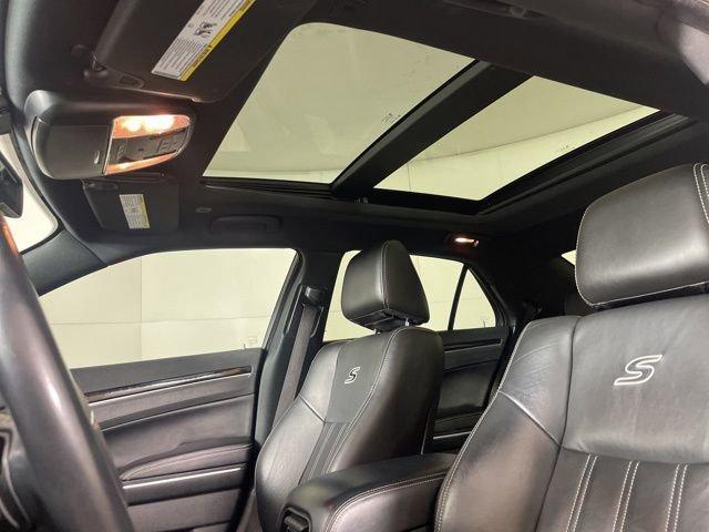 2022 Chrysler 300 Vehicle Photo in PHOENIX, AZ 85014-3381