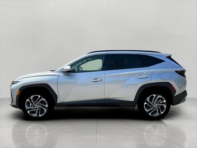 2025 Hyundai TUCSON Hybrid Vehicle Photo in Green Bay, WI 54304