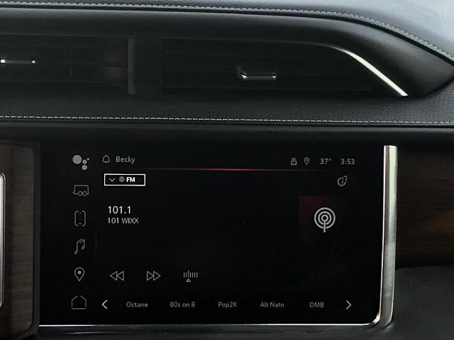 2023 GMC Yukon XL Vehicle Photo in GREEN BAY, WI 54303-3330