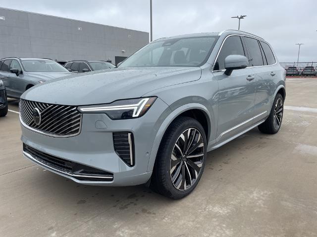 2025 Volvo XC90 Vehicle Photo in Grapevine, TX 76051