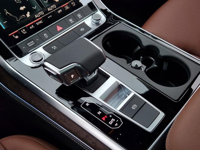 2025 Audi Q7 Vehicle Photo in MCKINNEY, TX 75070