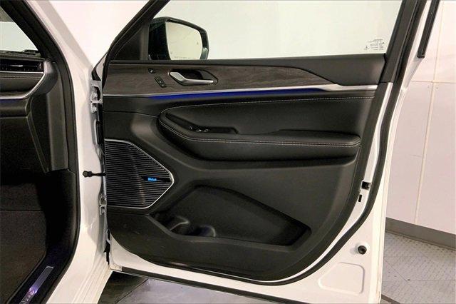 2021 Jeep Grand Cherokee L Vehicle Photo in INDEPENDENCE, MO 64055-1314