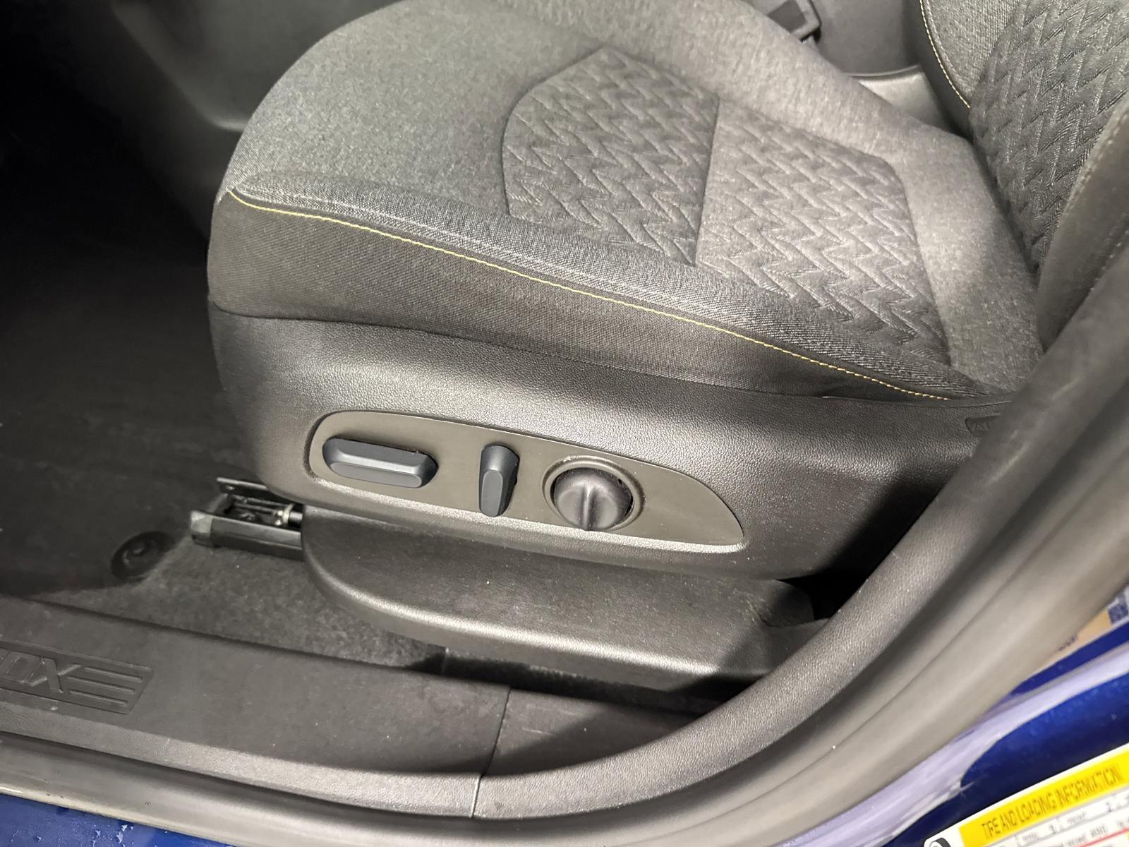 2022 Chevrolet Equinox Vehicle Photo in GEORGETOWN, TX 78626-7508