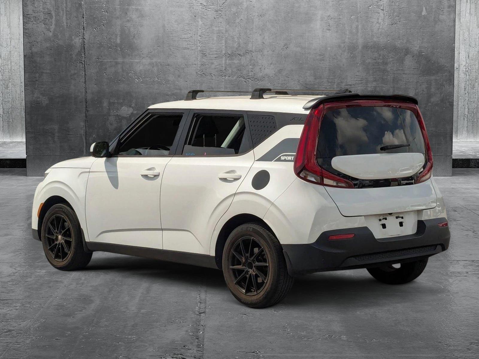 2022 Kia Soul Vehicle Photo in St. Petersburg, FL 33713