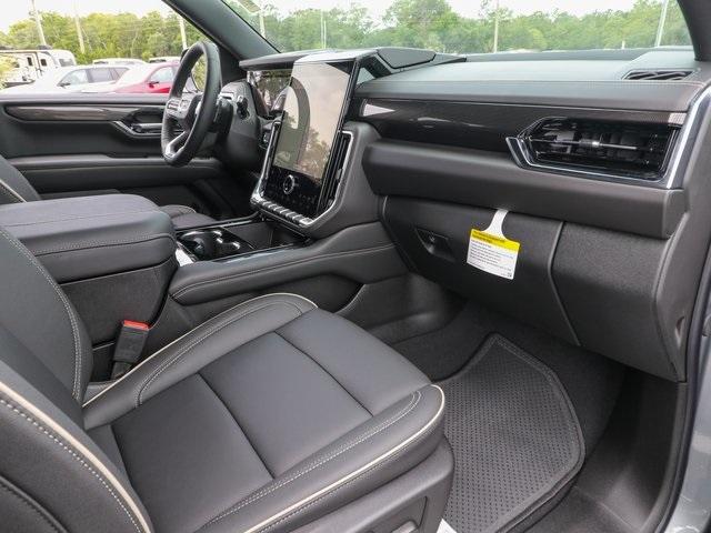 2025 GMC Yukon XL Vehicle Photo in HOMOSASSA, FL 34448-1461