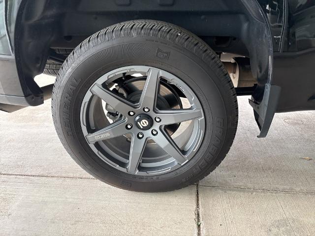 2023 Chevrolet Silverado 1500 Vehicle Photo in MANHATTAN, KS 66502-5036