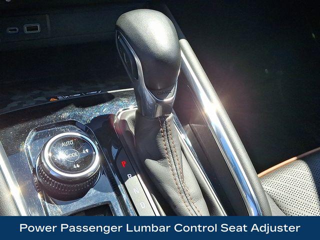 2023 GMC Canyon Vehicle Photo in DANBURY, CT 06810-5034