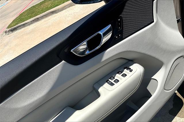 2025 Volvo XC60 Plug-In Hybrid Vehicle Photo in Houston, TX 77007