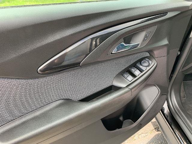 2022 Chevrolet Trailblazer Vehicle Photo in MOON TOWNSHIP, PA 15108-2571