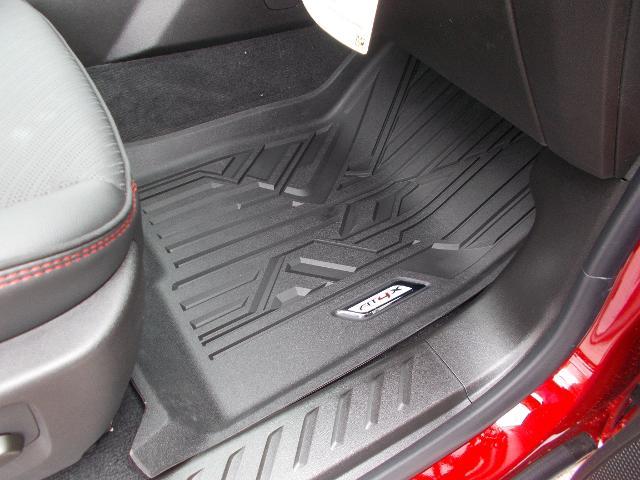 2025 GMC Canyon Vehicle Photo in LOWELL, MA 01852-4336