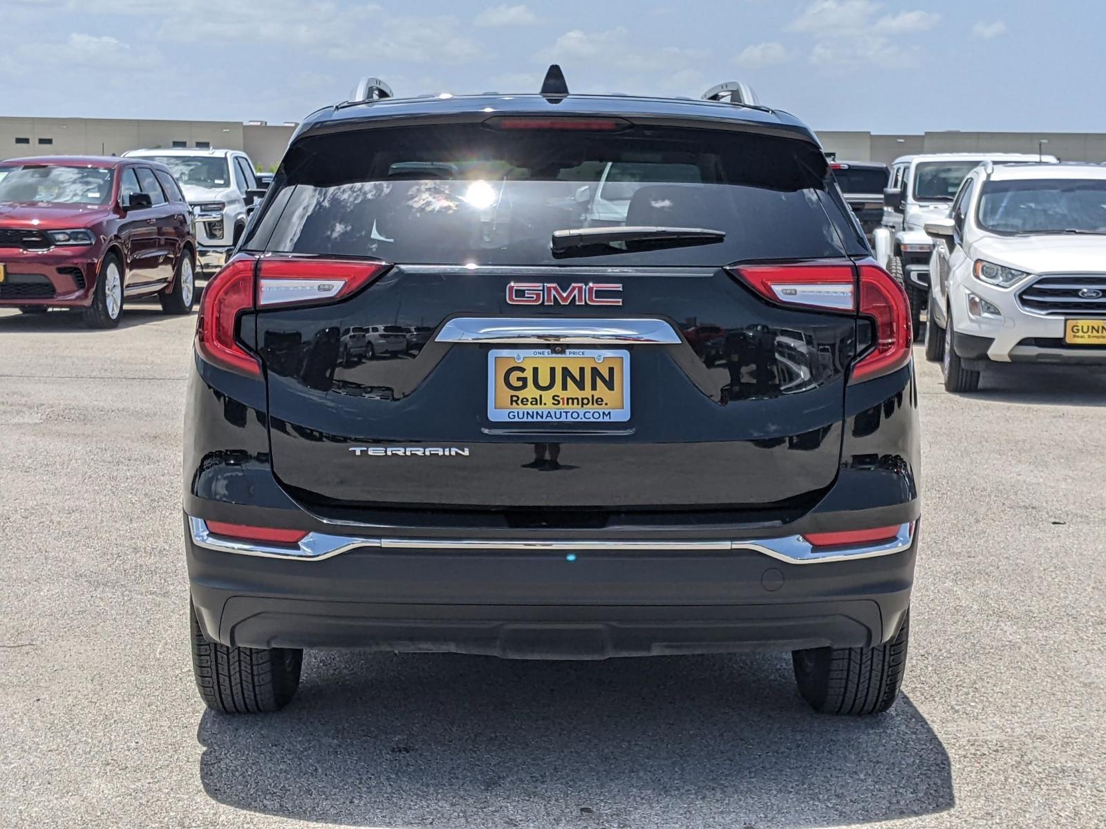 2024 GMC Terrain Vehicle Photo in Seguin, TX 78155