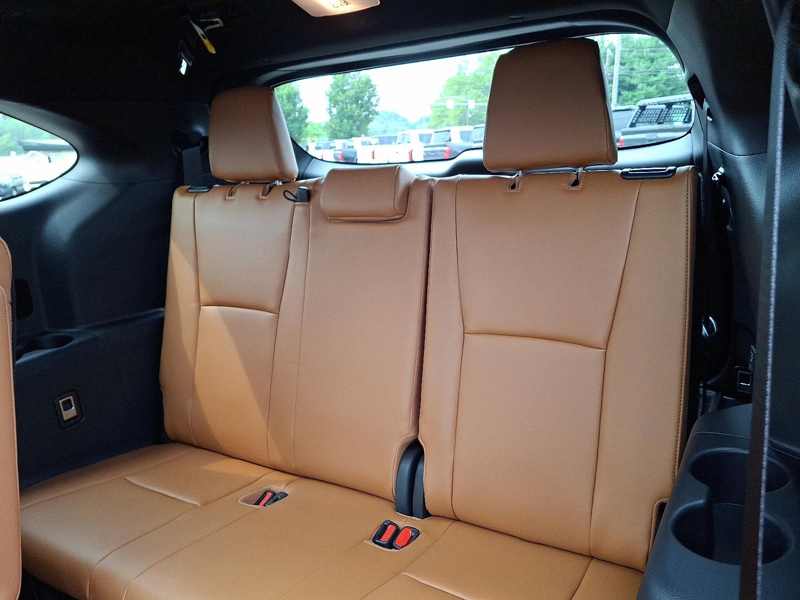 2025 Toyota Highlander Vehicle Photo in Trevose, PA 19053