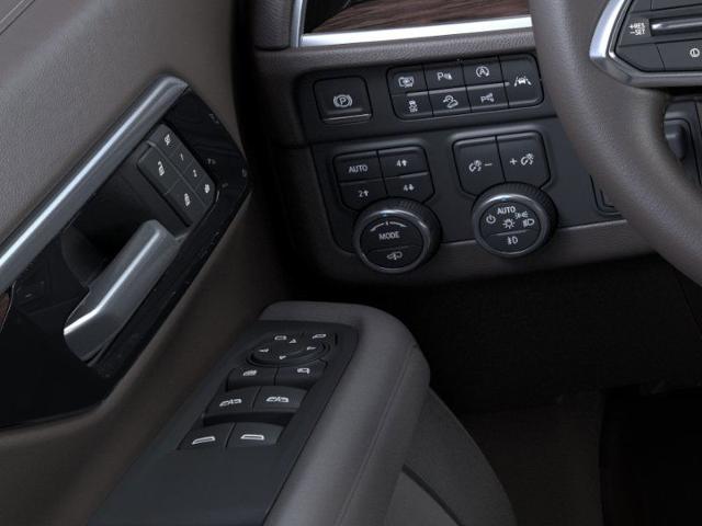 2025 Chevrolet Suburban Vehicle Photo in INDEPENDENCE, MO 64055-1314
