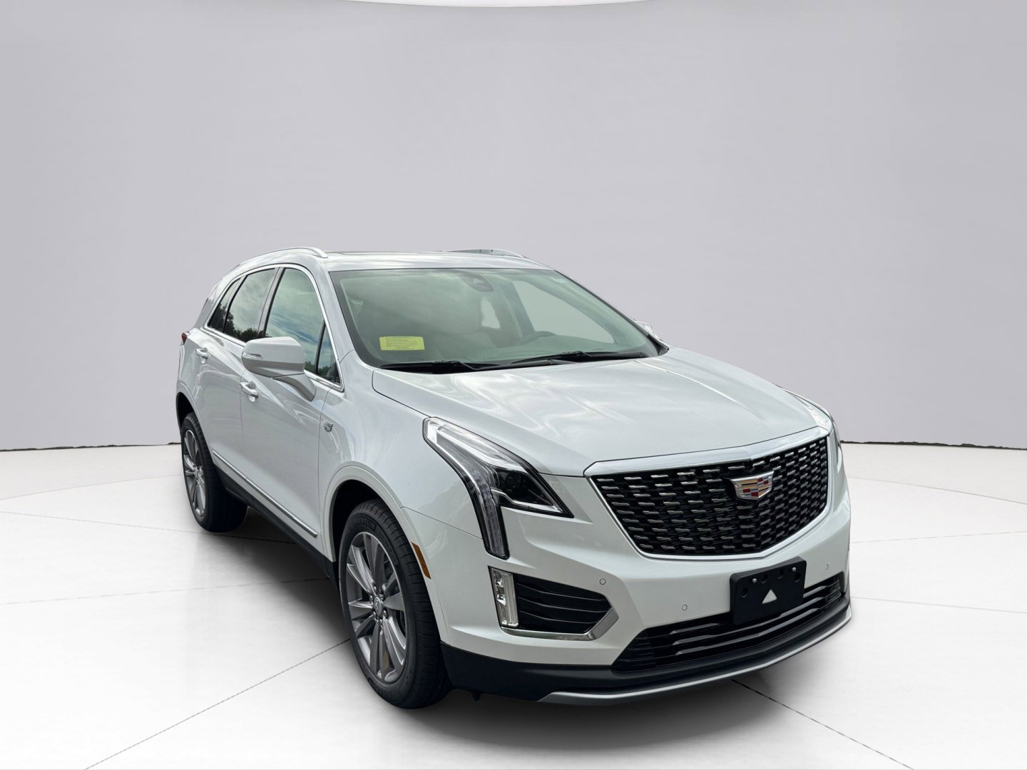 2025 Cadillac XT5 Vehicle Photo in LEOMINSTER, MA 01453-2952